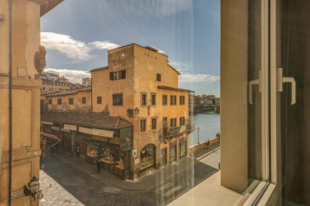 Apartments Florence -Ponte Vecchio View Italy
